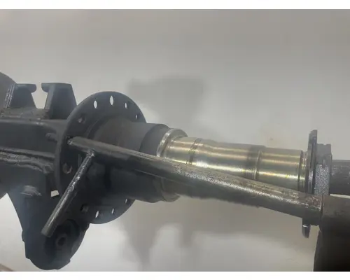 EATON RS-404 Axle Housing (Rear)