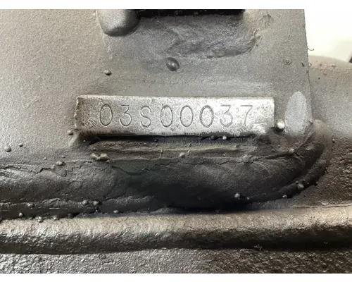 EATON RS-404 Axle Housing (Rear)