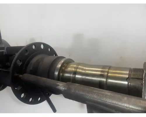 EATON RS-404 Axle Housing (Rear)
