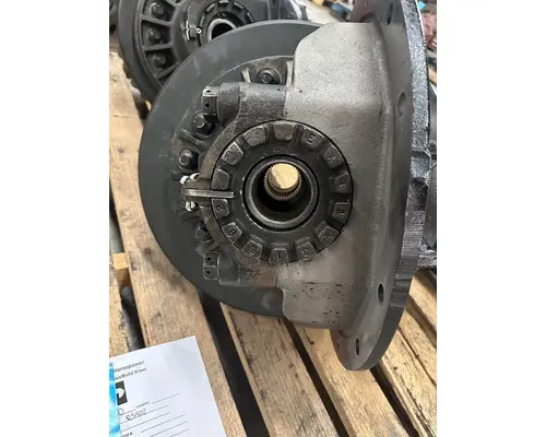 EATON RS402-3.90 Differential Assembly (Rear, Rear)