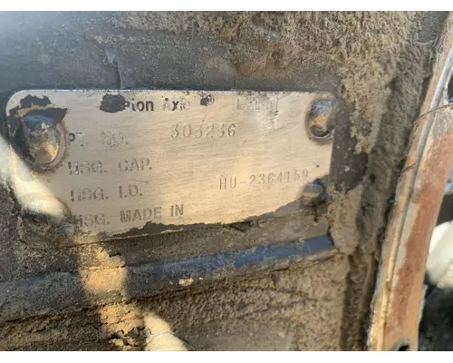 EATON RS402 Axle Housings (Rear)