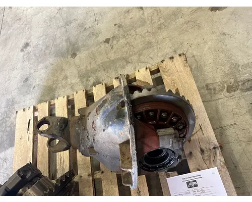 EATON RS404-3.90 Differential Assembly (Rear, Rear)