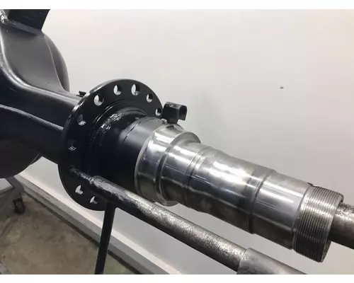 EATON RST-40 Axle Housing (Rear)
