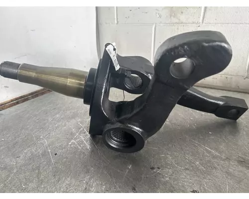 EATON T680 Spindle  Knuckle, Front