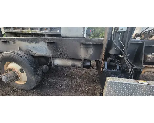 EMERGENCY ONE FIRE TRUCK Air Tank