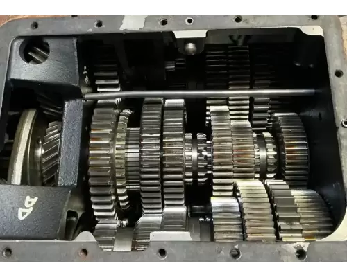 Eaton/Fuller FO-16E310C-LAS Transmission Assembly