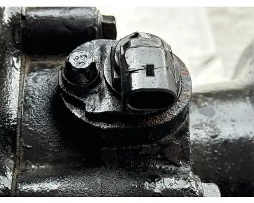 Eaton/Fuller FRO14210B Transmission Assembly