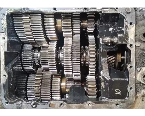Eaton/Fuller FRO16210C Transmission Assembly