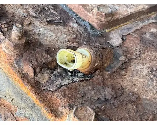 Eaton/Fuller FROF15210C Transmission Assembly