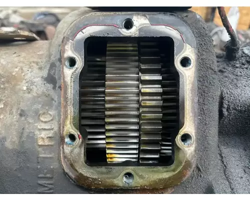 Eaton/Fuller FROF15210C Transmission Assembly