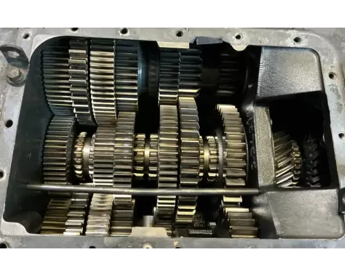 Eaton/Fuller RTLO16913A Transmission Assembly
