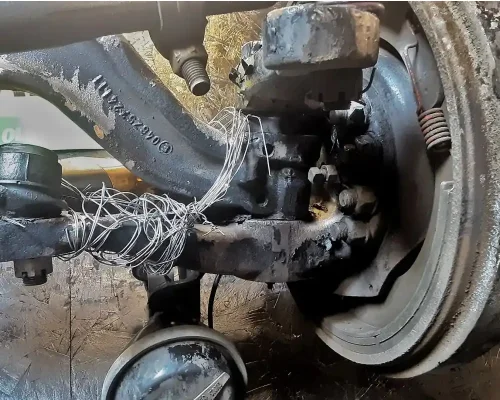 Eaton/Spicer E1462W Axle Assembly, Front (Steer)