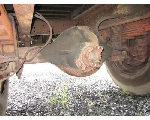 Axle Assembly, Rear (Front) EATON-SPICER 19060S LKQ Heavy Truck Maryland