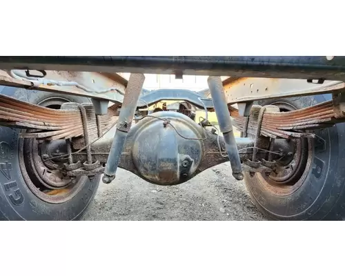 Eaton 15040T Axle Assembly, Rear