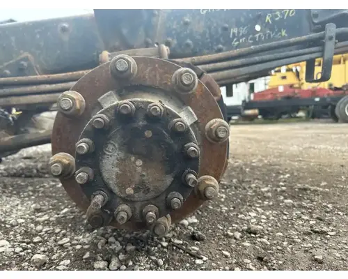 Eaton 19050S Axle Assembly, Rear