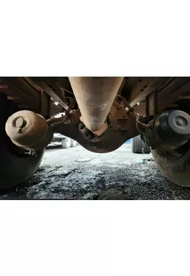 Eaton 22065S Axle Assembly, Rear