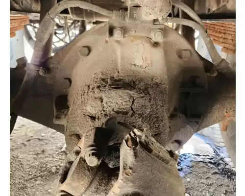 Eaton 22065S Axle Assembly, Rear
