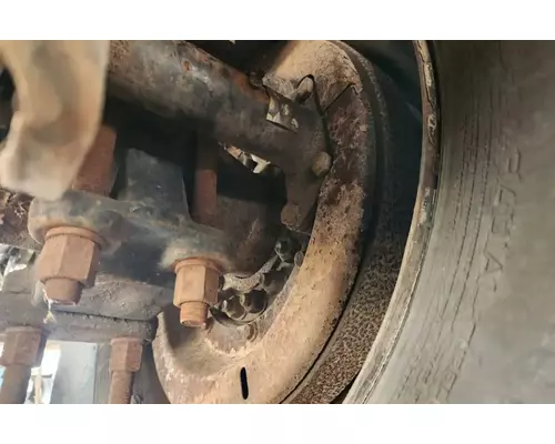 Eaton 22065S Axle Assembly, Rear