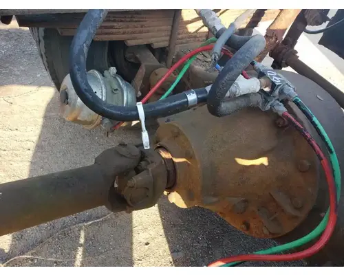 Rears (Rear) Eaton 22121 Caseyâs Truck Salvage World