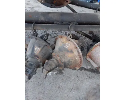 Eaton 23121 Rears (Rear)