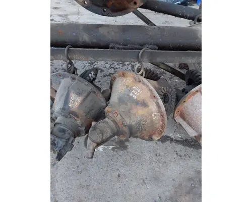 Rears (Rear) Eaton 23121 Caseyâs Truck Salvage World