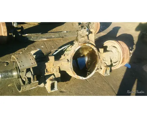 Eaton 320 Axle Housing (Front)