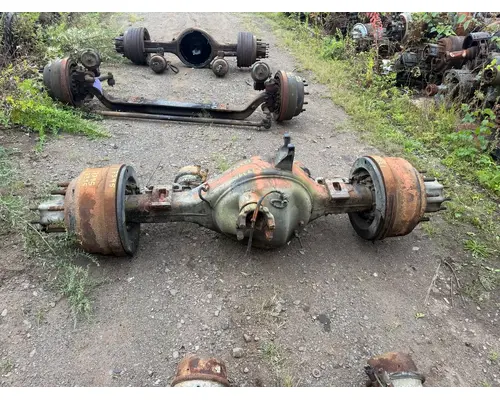 Eaton D170 Axle Housing (Front)