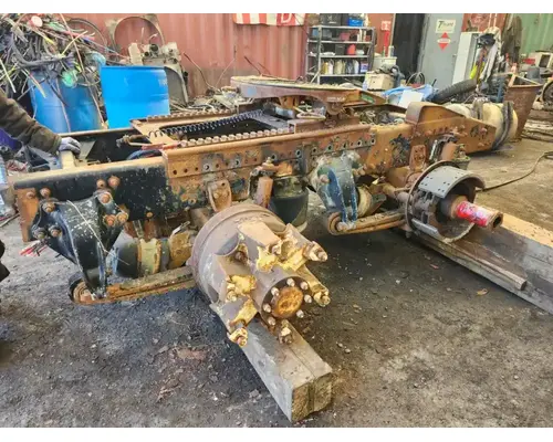 Eaton DS 402 Axle Assembly, Rear