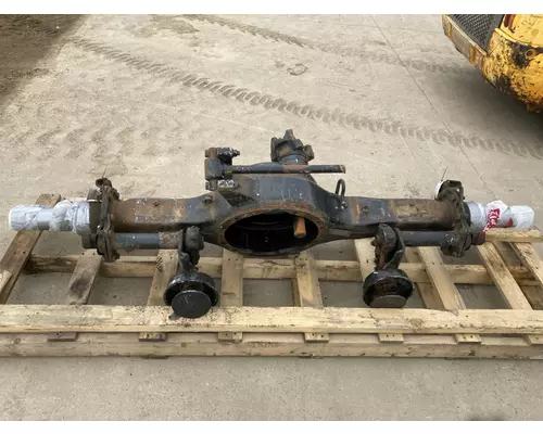 Eaton DS404 Axle Housing (Front)