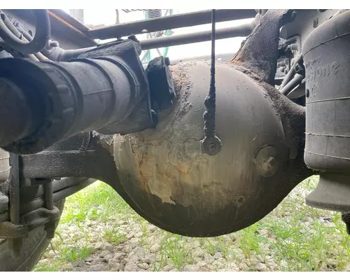 Eaton DS404 Axle Housing (Front)