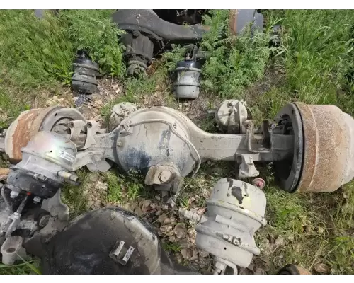 Eaton DS404 Axle Housing (Front)