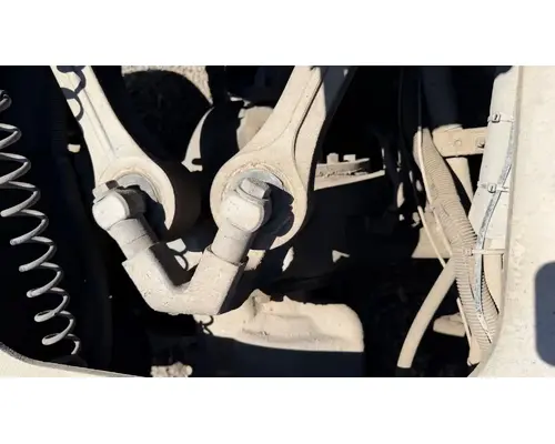 Eaton DS404 Axle Housing (Front)