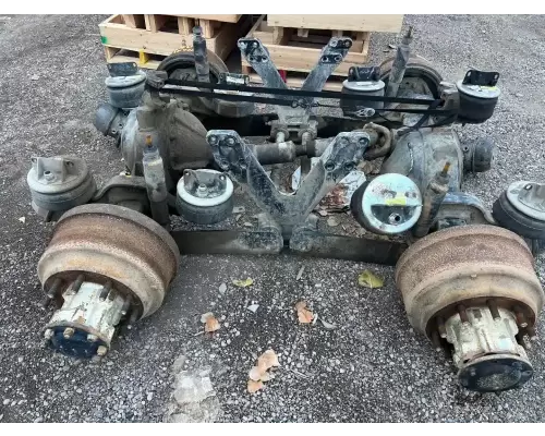 Eaton DS405 Axle Housing (Front)