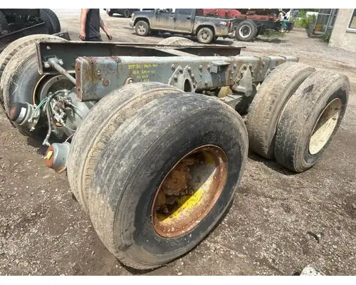 Eaton DS461P Axle Assembly, Rear