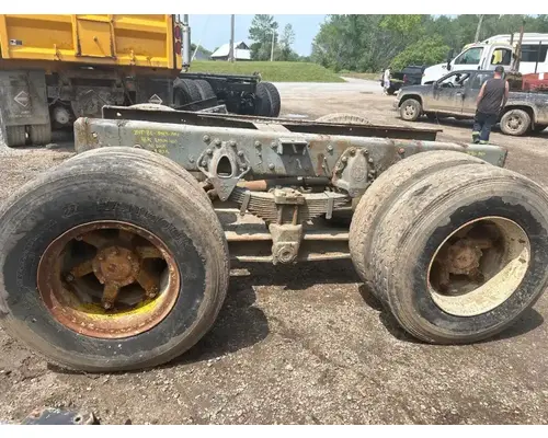 Eaton DS461P Axle Assembly, Rear