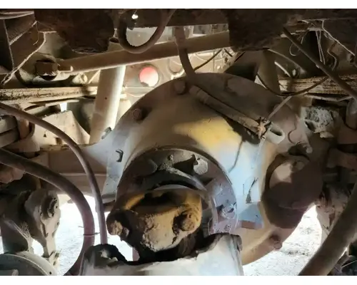 Eaton DS463 Axle Assembly, Rear