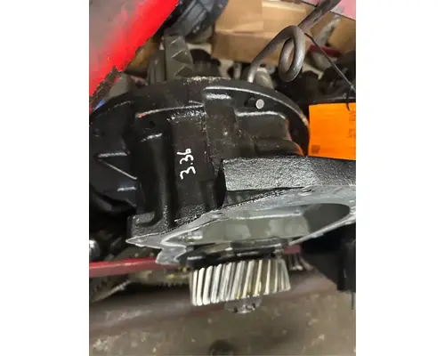 Rears (Front) Eaton DS404 Caseyâs Truck Salvage World