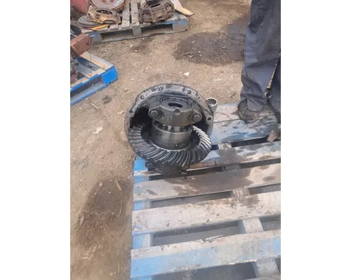 Rears (Rear) EATON DS404 Truck Salvage International Inc