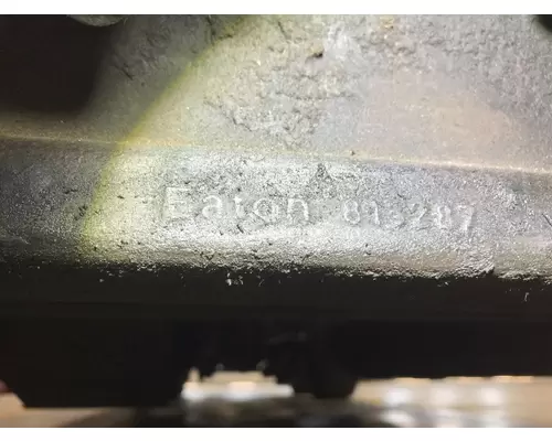 Eaton E-1200I Axle Assembly, Front (unused)