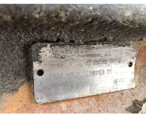 Eaton E-1202I Axle Assembly, Front (unused)