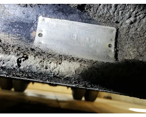 Eaton E-1202W Axle Assembly, Front (unused)