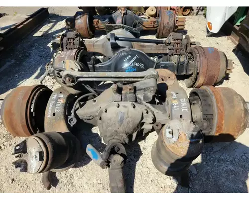 Eaton RS402 Axle Assembly, Rear