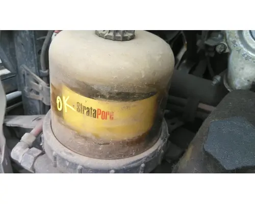 FLEETGUARD FS19915 FUEL WATER SEPARATOR ASSEMBLY