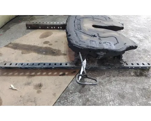 FONTAINE STATIONARY FIFTH WHEEL