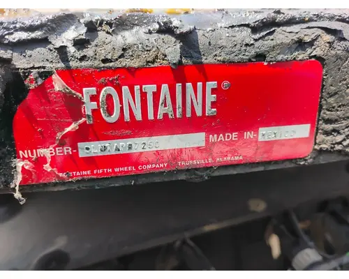 FONTAINE STATIONARY Fifth Wheel