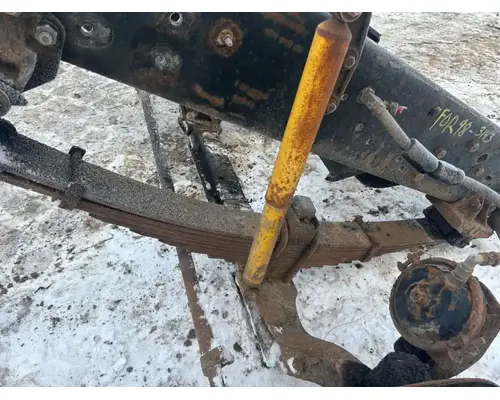 FORD AXLE BEAM  Axle Assy, Fr (4WD)