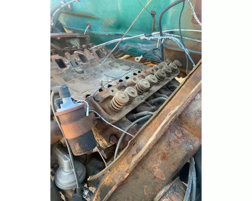 FORD 330 Cylinder Head