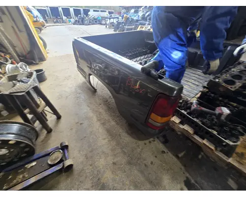 FORD 370 Cylinder Head