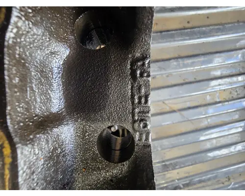 FORD 370 Cylinder Head