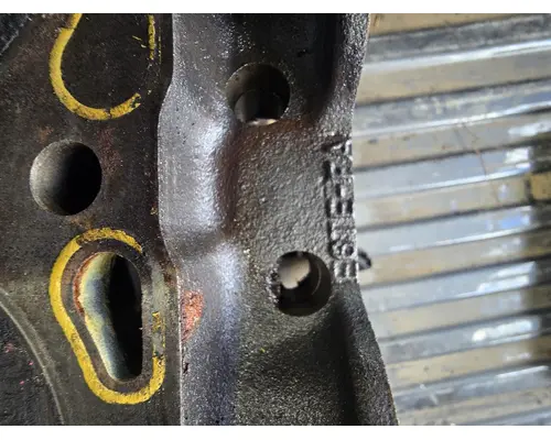 FORD 370 Cylinder Head